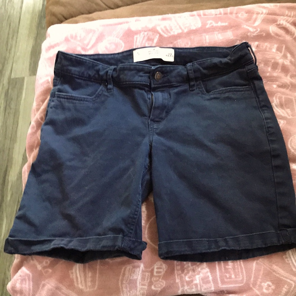 HOLLISTER BOY SHORTS LOW RISE NAVY BLUE SIZE 5 WAIST 27 GOOD CONDITION!